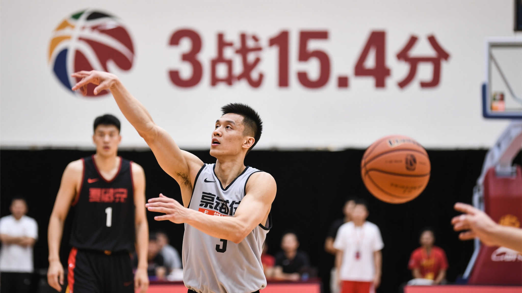 郭艾伦夏季联赛高光表现:3场均砍15.4分闪耀NBA赛场 数据并不仅仅是数字,更体现着球员对球队贡献的重要性